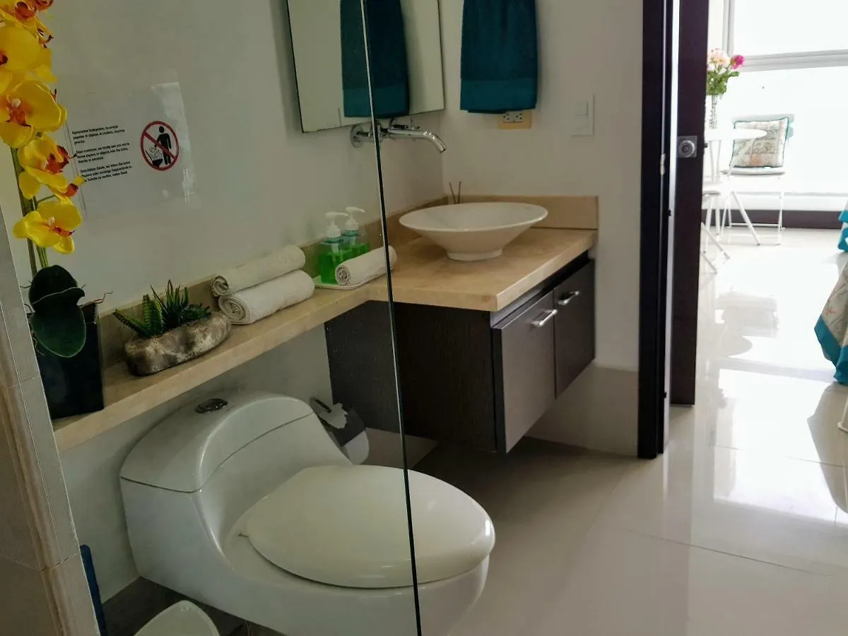 Encantador Apartamento Frente A La Playa Cartagena